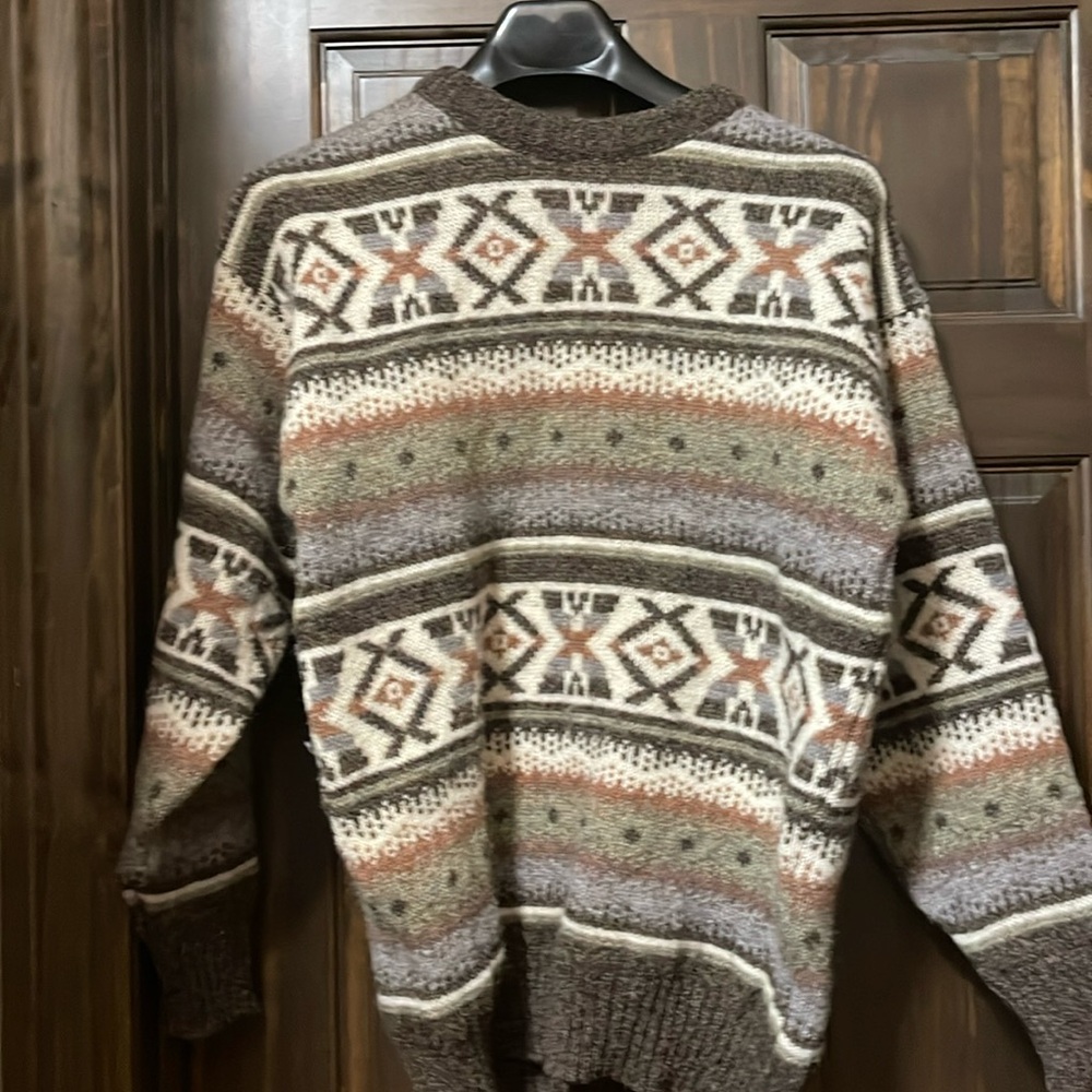 The Irish Woollen Mills sweater